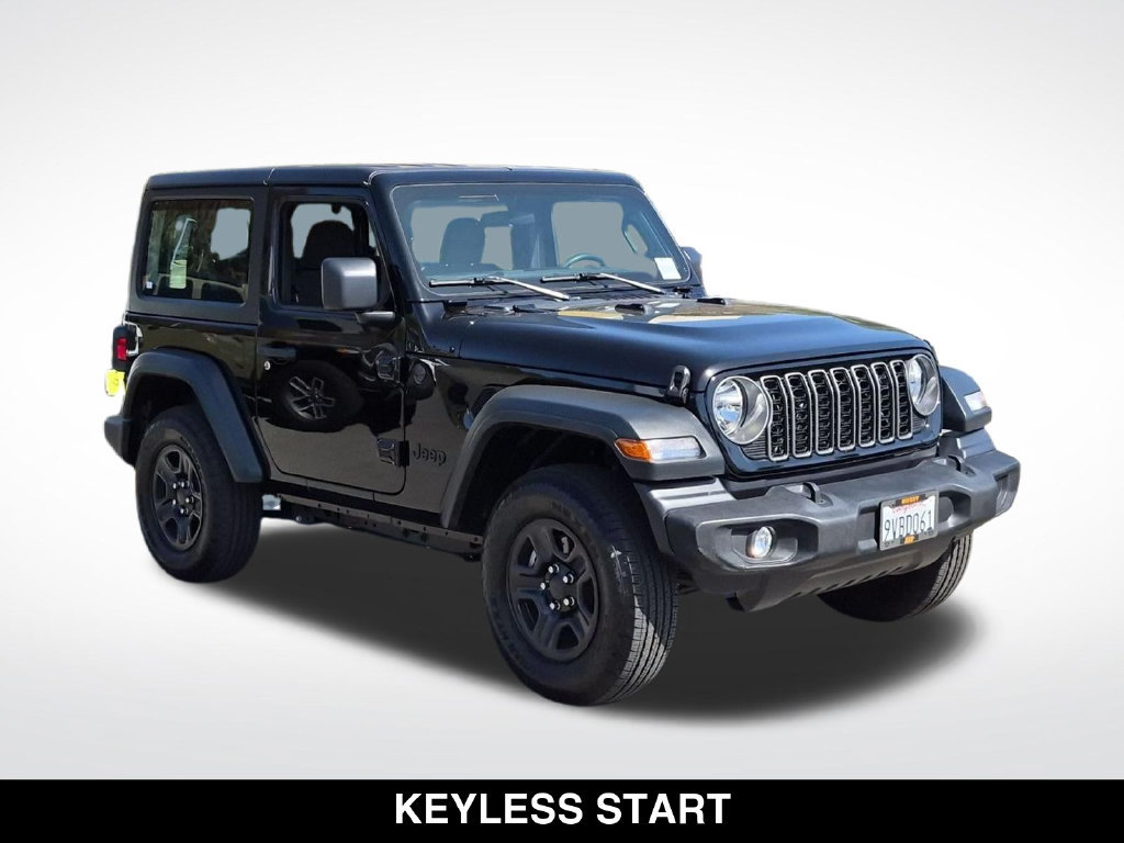 Used 2025 Jeep Wrangler Sport AWD/4WD image 2