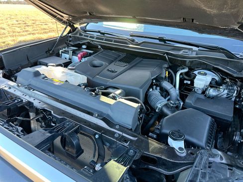 Used 2022 Toyota Tundra Limited image 25