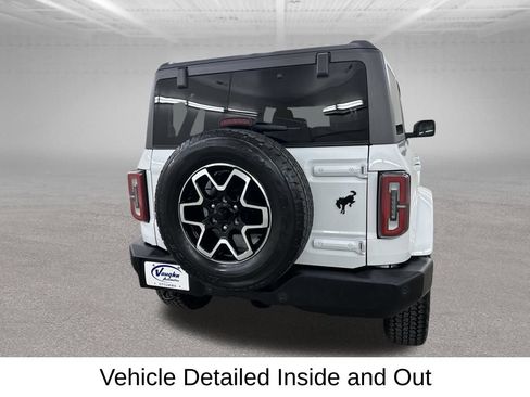 Used 2023 Ford Bronco Outer Banks AWD/4WD image 13