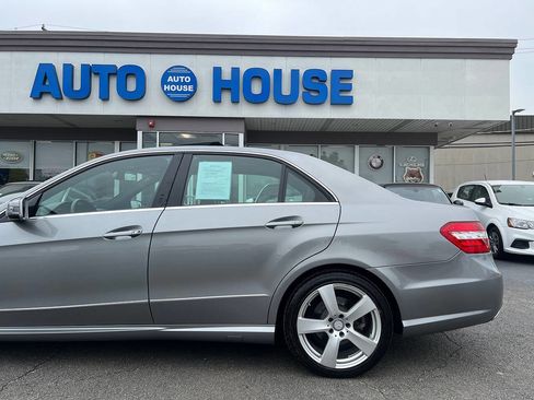 Used 2010 Mercedes-Benz E 350 4MATIC Sedan w/ Premium 1 Pkg image 37