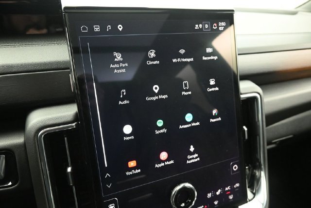Used 2026 GMC Yukon Denali w/ Sun & Power Step Package AWD/4WD image 29