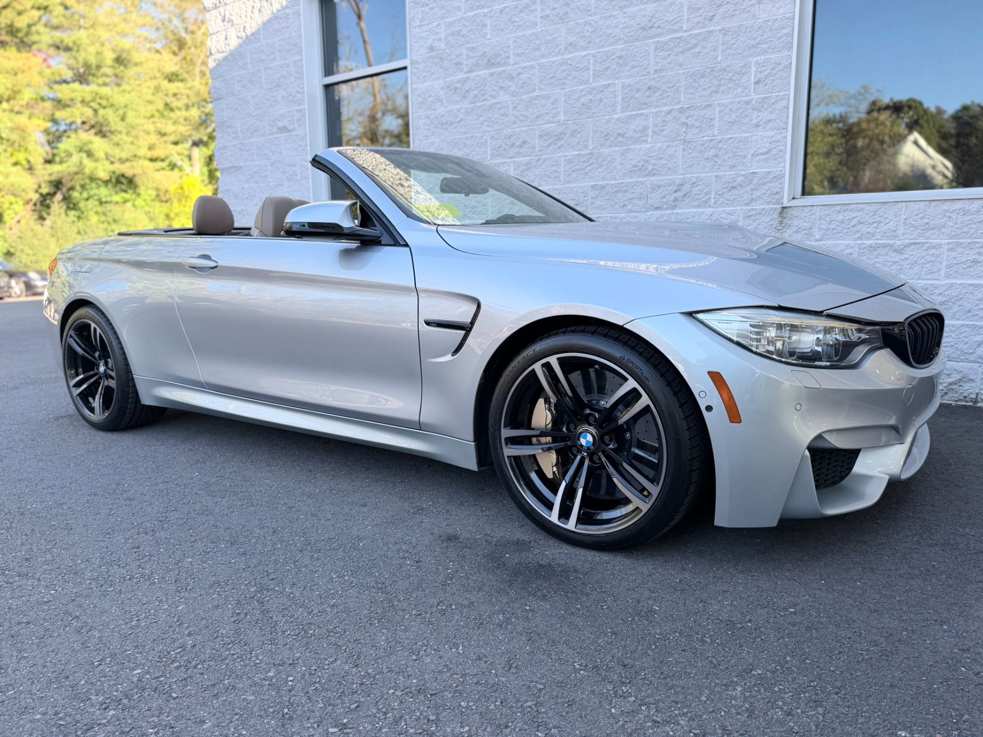 Used 2015 BMW M4 Convertible RWD image 47