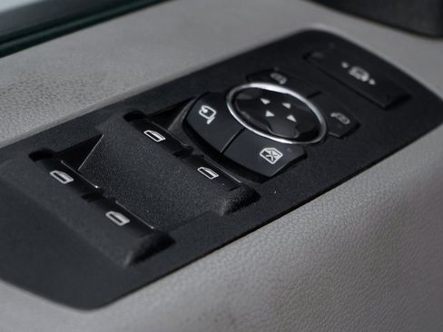 Used 2020 Ford F550 2WD Crew Cab Super Duty w/ XLT Value Package image 20