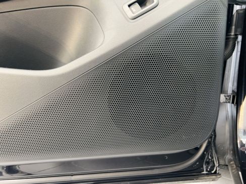 New 2026 Volkswagen Tiguan SE R-Line image 22