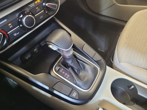 Used 2020 Kia Soul S FWD image 26