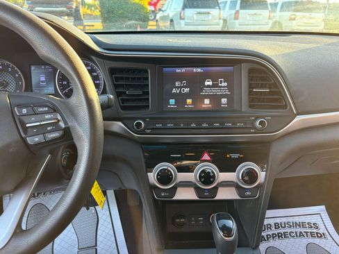 Used 2019 Hyundai Elantra SEL w/ Cargo Package image 26