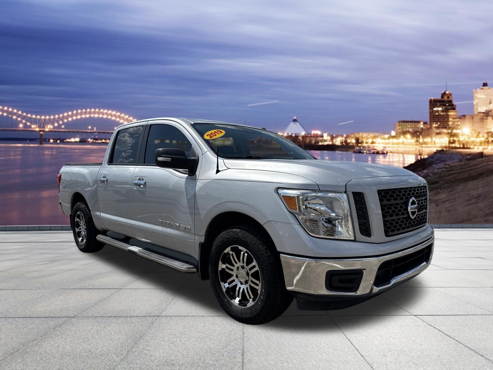 Used 2019 Nissan Titan SV RWD image 4