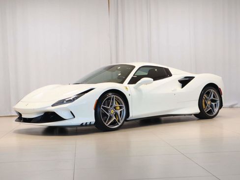 Used 2021 Ferrari F8 Tributo image 42