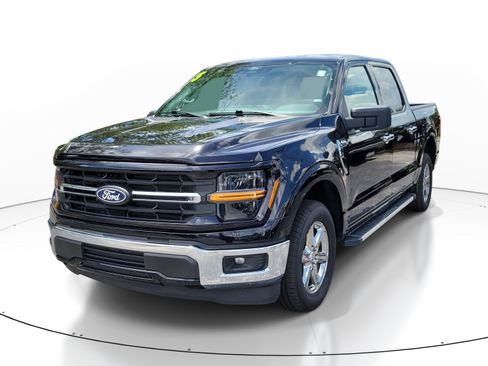 Used 2025 Ford F150 XLT w/ Equipment Group 301A Standard RWD image 3