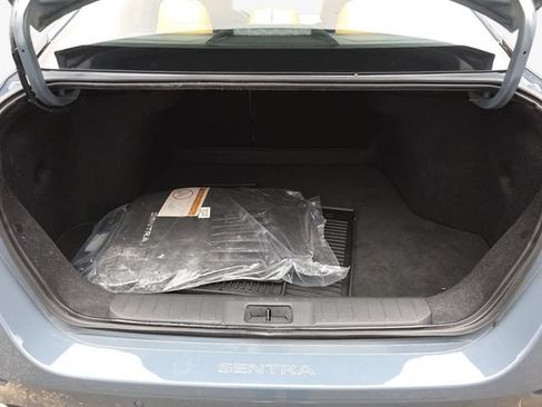 Used 2025 Nissan Sentra SV w/ SV Premium Package FWD image 30