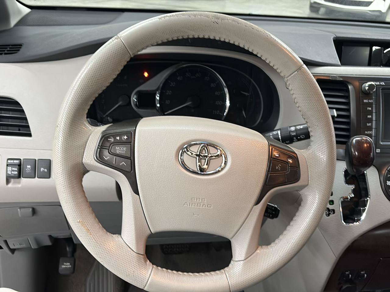 Used 2011 Toyota Sienna XLE w/ Premium Pkg FWD image 20