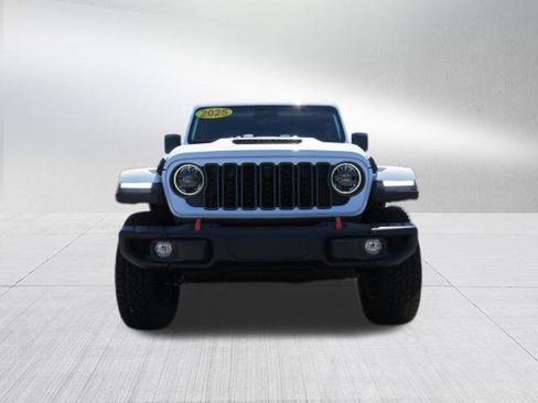 New 2025 Jeep Gladiator Mojave image 9