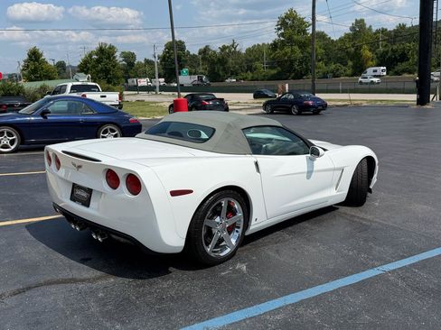 Used 2007 Chevrolet Corvette Convertible w/ Preferred Equipment Group RWD image 3