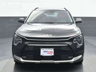 Used 2023 Kia Niro SX