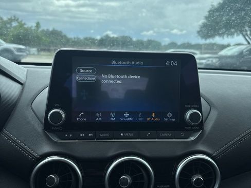 Used 2025 Nissan Sentra SV FWD image 11