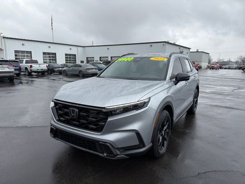 Used 2023 Honda CR-V Sport image 2
