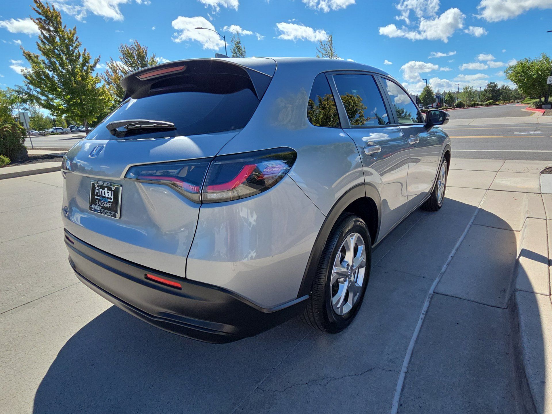 Used 2025 Honda HR-V LX image 5