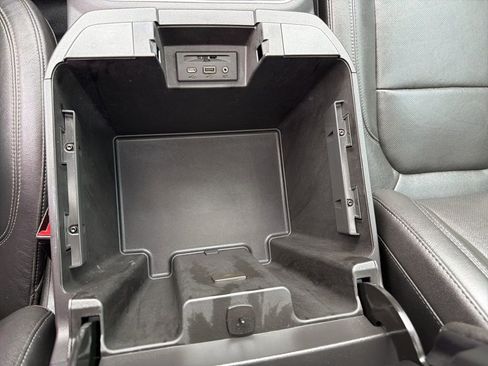 Used 2019 GMC Sierra 1500 SLT image 46