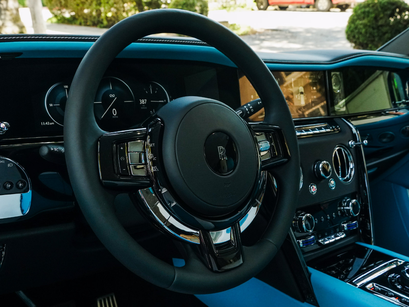 New 2027 Rolls-Royce Cullinan Black Badge AWD/4WD image 22