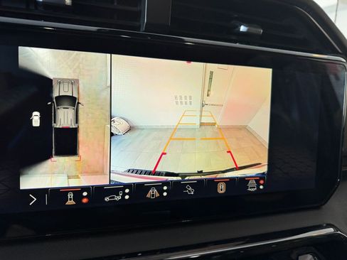 Certified 2025 GMC Sierra 3500 AT4 w/ AT4 Premium Plus Package image 21