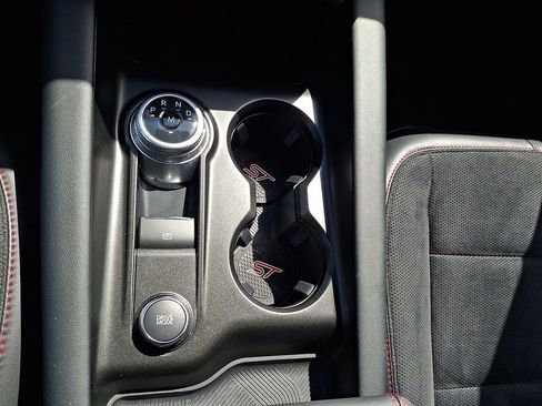 Used 2025 Ford Explorer ST image 27