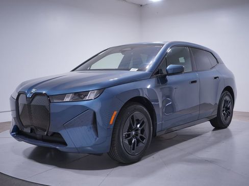 New 2026 BMW iX xDrive45 image 1