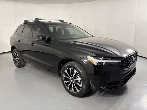 Used 2024 Volvo XC60 B5 Core w/ Protection Package Premier AWD/4WD image 2