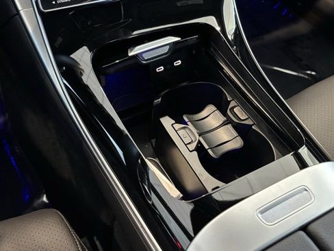 Used 2025 Mercedes-Benz C 300 Sedan image 21