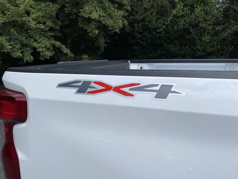 Used 2025 Chevrolet Silverado 1500 W/T w/ WT Value Package image 34