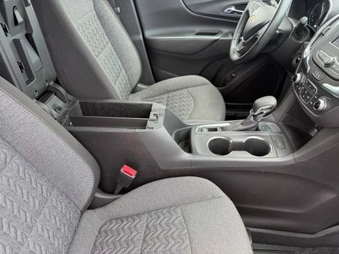 Certified 2024 Chevrolet Equinox LT w/ LPO, Floor Liner Package FWD image 15