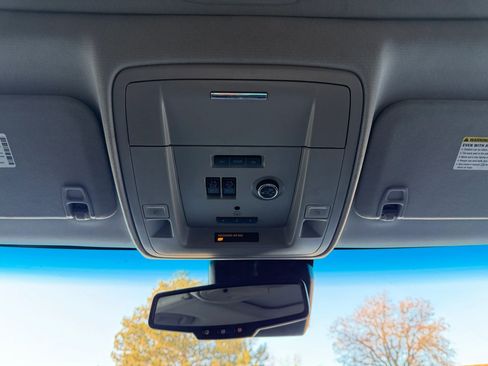 Used 2016 GMC Yukon SLT w/ HD Trailering Package image 28