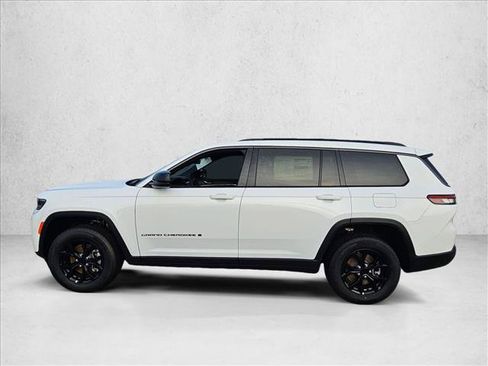 New 2026 Jeep Grand Cherokee L 4WD image 5