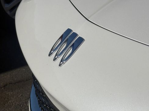 Used 2024 Buick Encore GX Avenir w/ Avenir Technology Package image 6