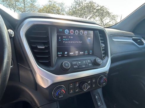 Used 2019 GMC Acadia SLT image 12