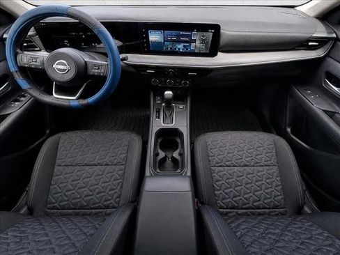 Used 2025 Nissan Kicks SV FWD image 17
