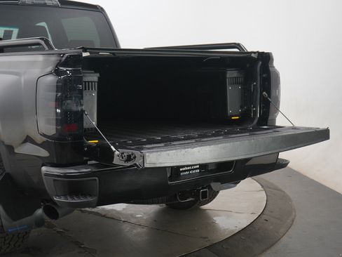 Used 2016 Chevrolet Silverado 1500 LT w/ Rally 2 Edition image 9