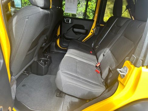 Used 2021 Jeep Wrangler Unlimited Sport AWD/4WD image 16