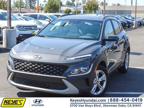 Used 2023 Hyundai Kona SEL AWD/4WD image 1