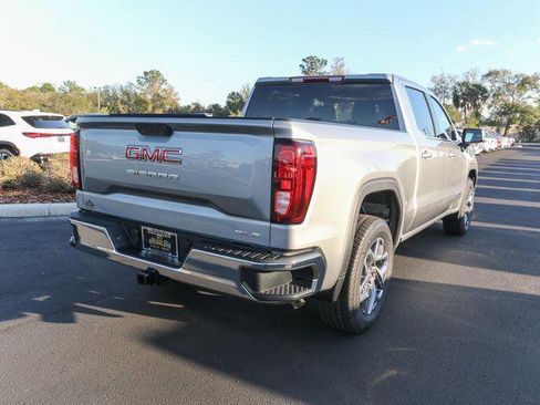 New 2026 GMC Sierra 1500 SLE image 9