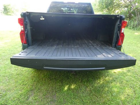 Used 2019 Chevrolet Silverado 1500 RST image 8