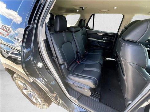 Used 2025 Honda Pilot EX-L image 28