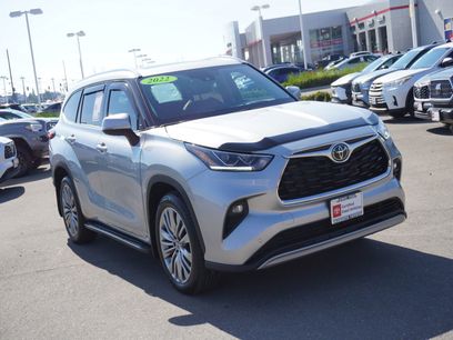 Used 2022 Toyota Highlander Platinum