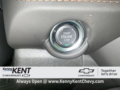 Used 2026 Chevrolet Suburban High Country w/ Sun And Tow Package image 28