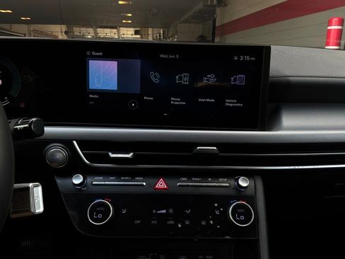 Used 2025 Hyundai Sonata SEL FWD image 25
