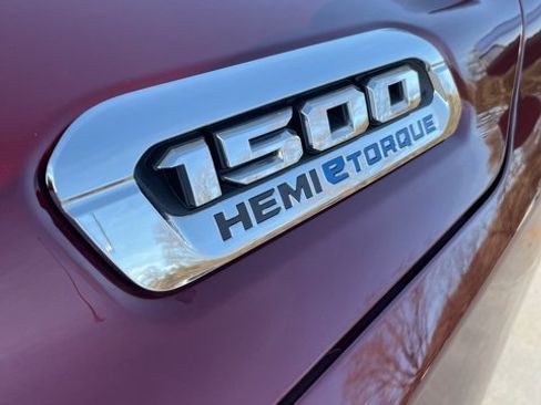 Used 2024 RAM 1500 Laramie image 6