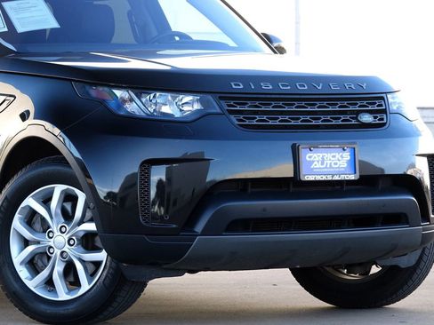 Used 2018 Land Rover Discovery SE image 18