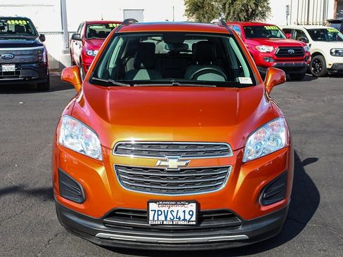 Used 2015 Chevrolet Trax LT w/ LT Sun and Sound Package image 2