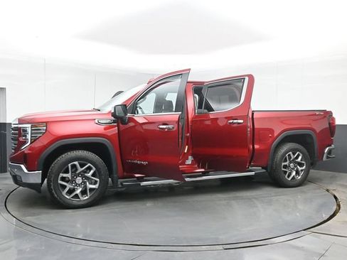 Used 2023 GMC Sierra 1500 SLT w/ SLT Premium Plus Package AWD/4WD image 53