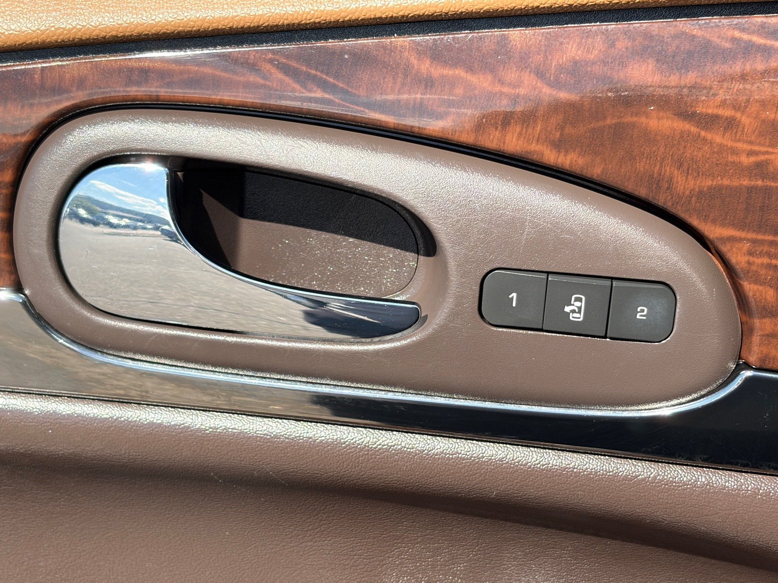 Used 2015 Buick Enclave Leather FWD image 20
