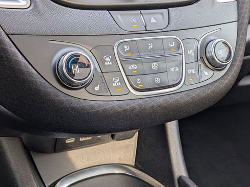 Used 2024 Chevrolet Malibu LT image 23